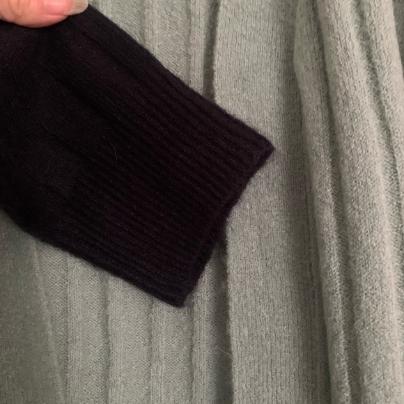 Cjbanks plus size, open style, thigh length cardigan - Picture 3 of 6